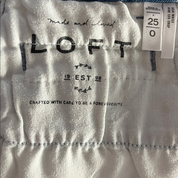 wide-leg cropped jeans . - Picture 16 of 16